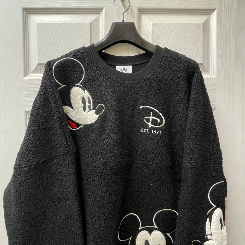 Walt Disney World Mickey Mouse Sherpa Black‎ Spirit Jersey Size XLarge NWT